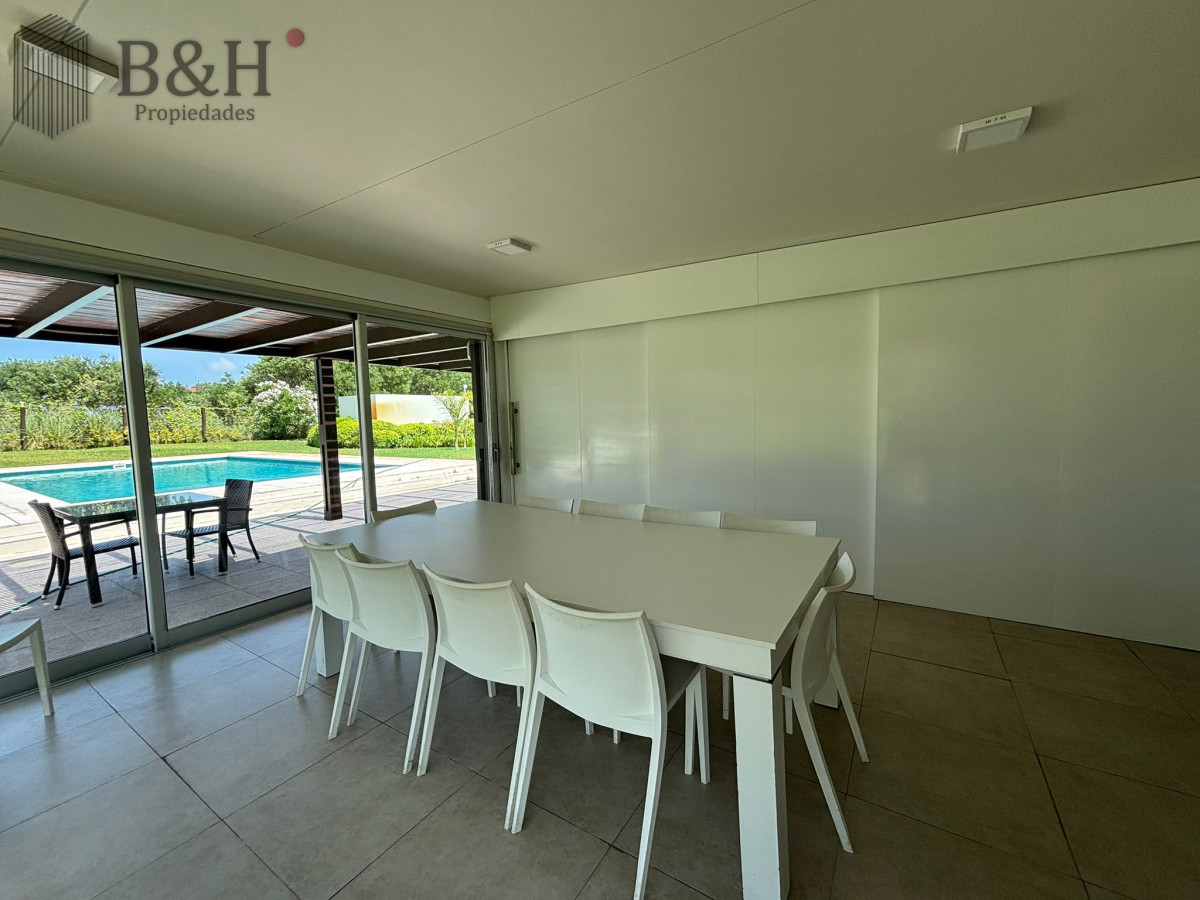 Apartamento ID.4152 - Excelente apartamento de 3 dormitorios en suite - Parada 30 de la Brava 
