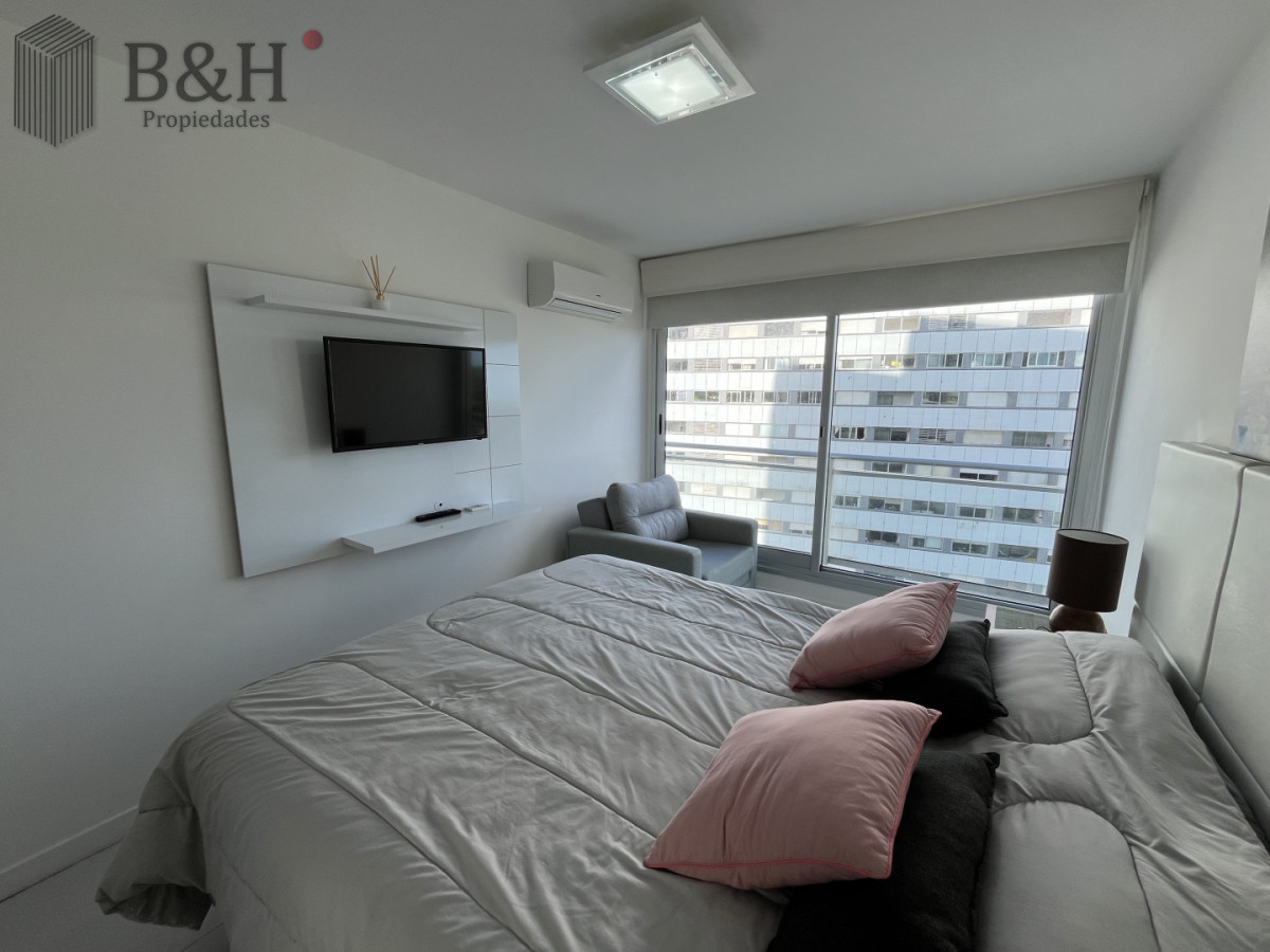 Apartamento ID.6946 - Alquiler invernal Apartamento de 1 Dormitorio en Punta del Este - Edificio con Amenities