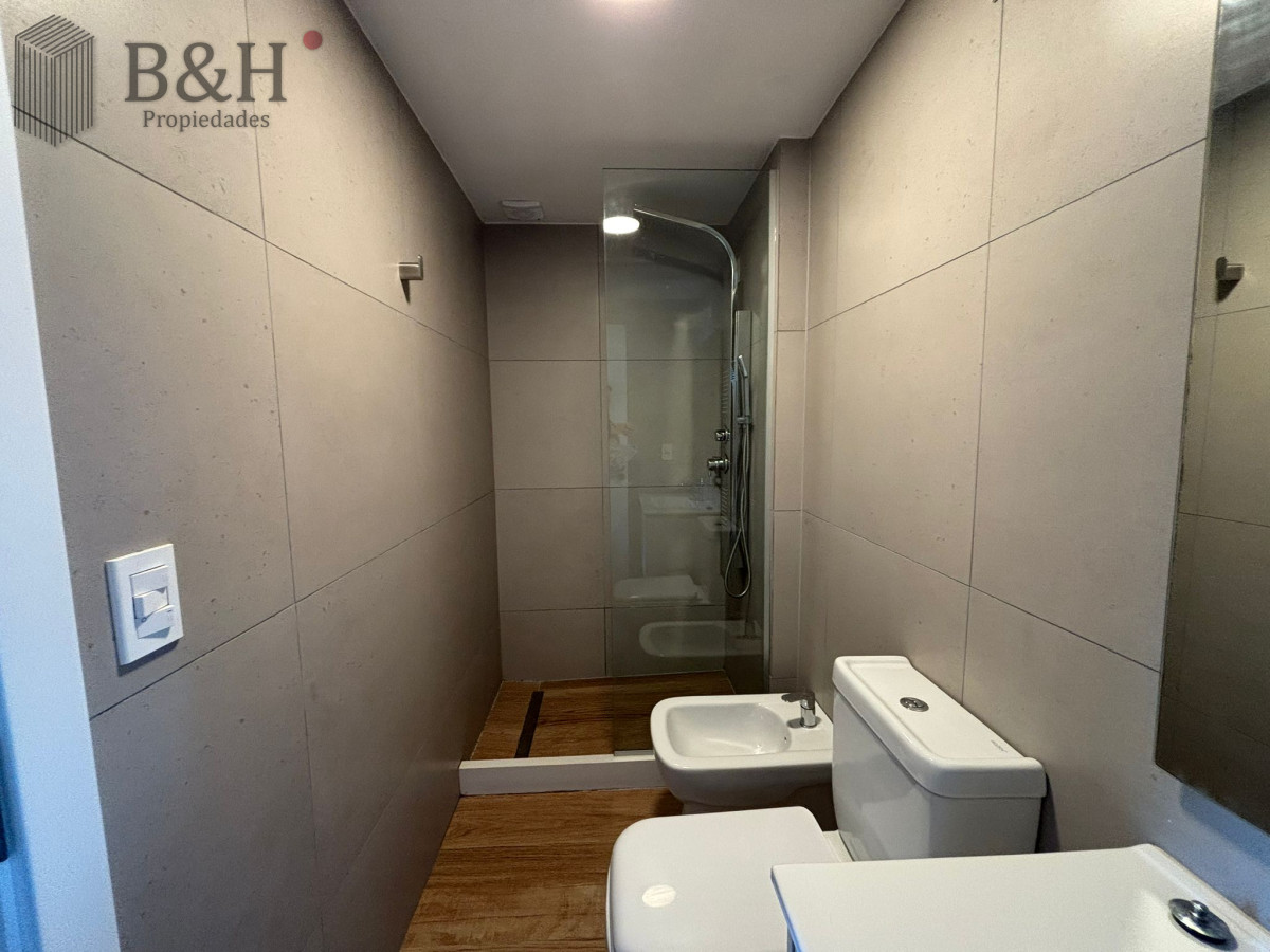 Apartamento ID.4845 - Apartamento en primera línea Alquiler Anual