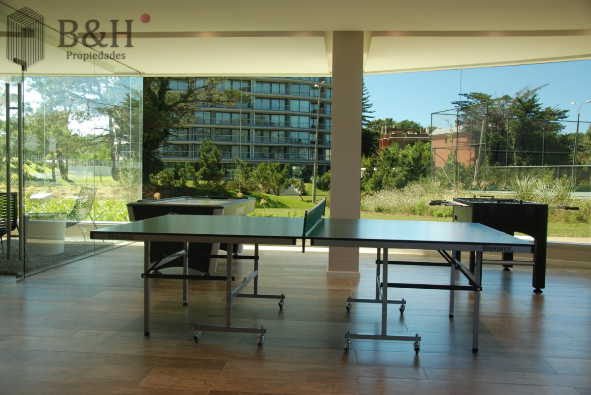 Apartamento ID.1979 - Agradable Pent House de 2 dormitorios con gran vista al mar