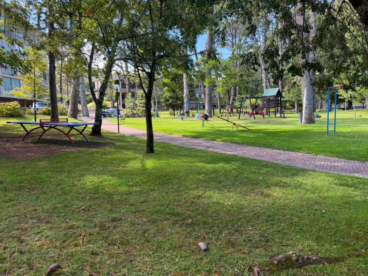Apartamento ID.6123 - Apartamento 2 dormitorios y medio -  piso alto PUNTA DEL ESTE
