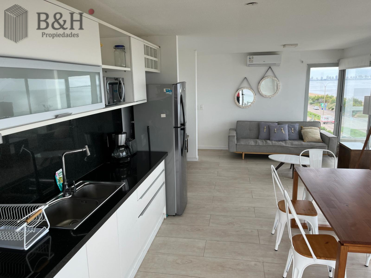 Apartamento ID.2189 - Apartamento en alquiler Anual primera linea de la mansa