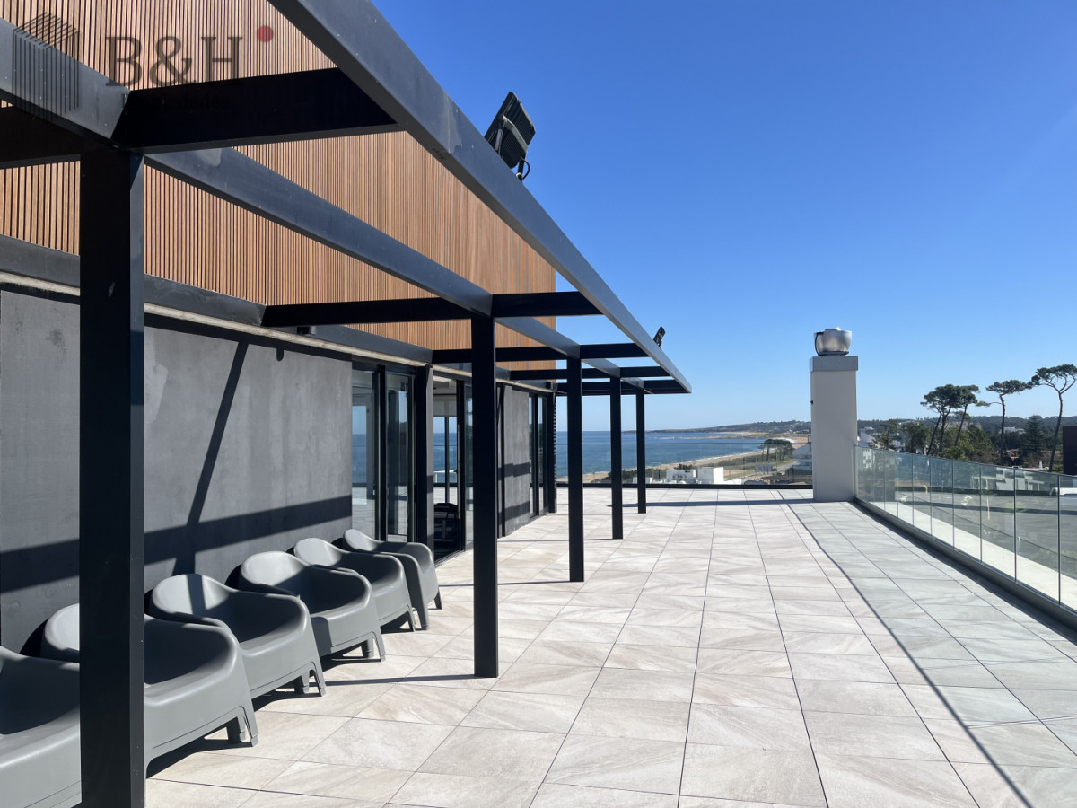 Apartamento ID.7119 - Apartamento de 2 dormitorios con vista al Mar en alquiler - Playa Mansa