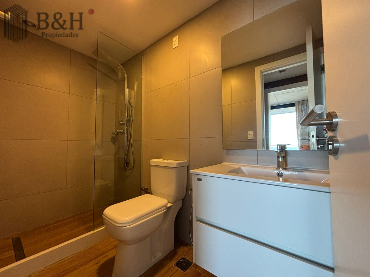 Apartamento ID.4845 - Apartamento en primera línea Alquiler Anual