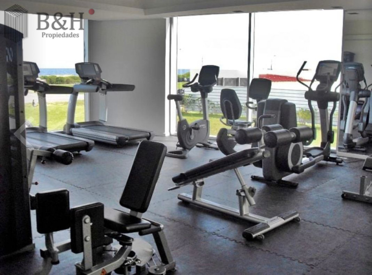 Apartamento ID.2527 - Apartamento 3 dormitorios en primera linea con vista al mar en ALQUILER ANUAL