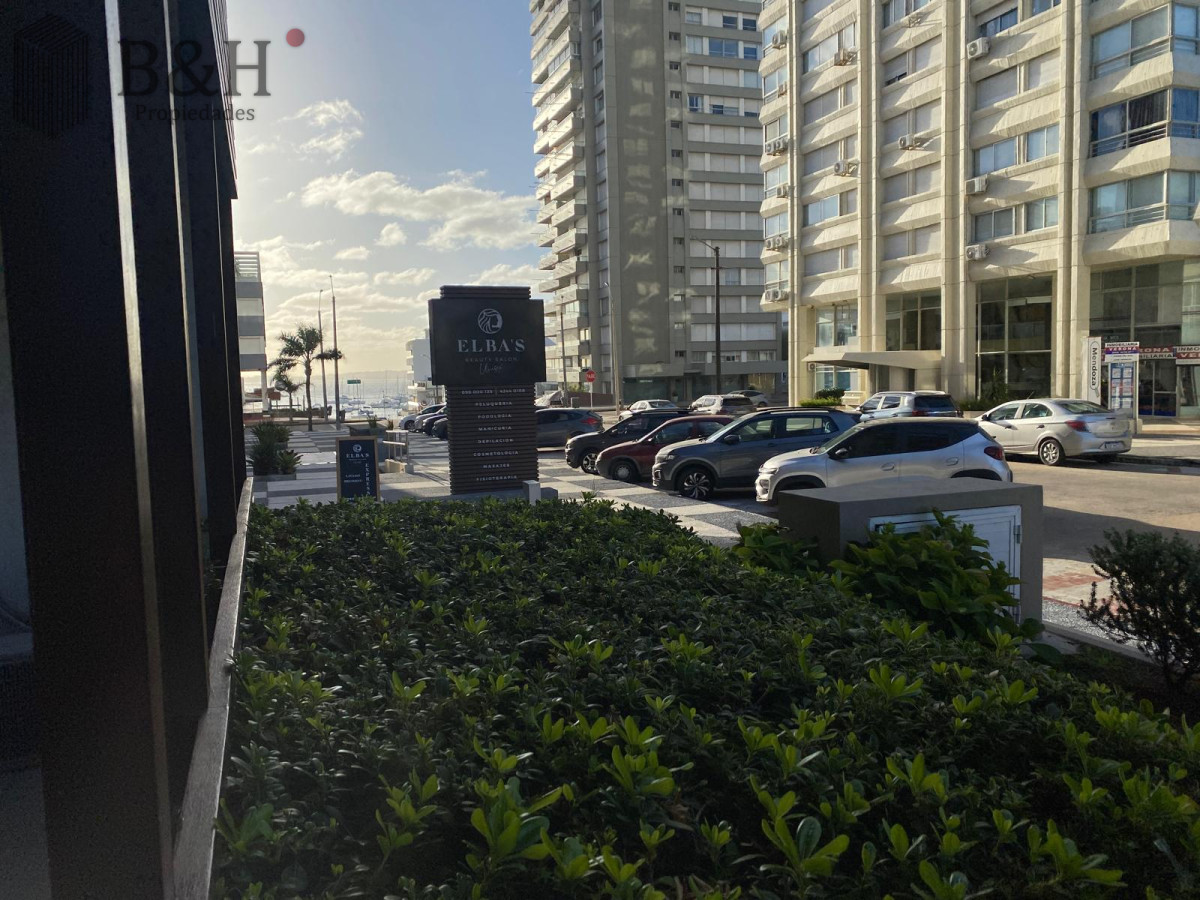 Apartamento ID.4930 - Apartamento de 3 dormitorios a la venta - Península 