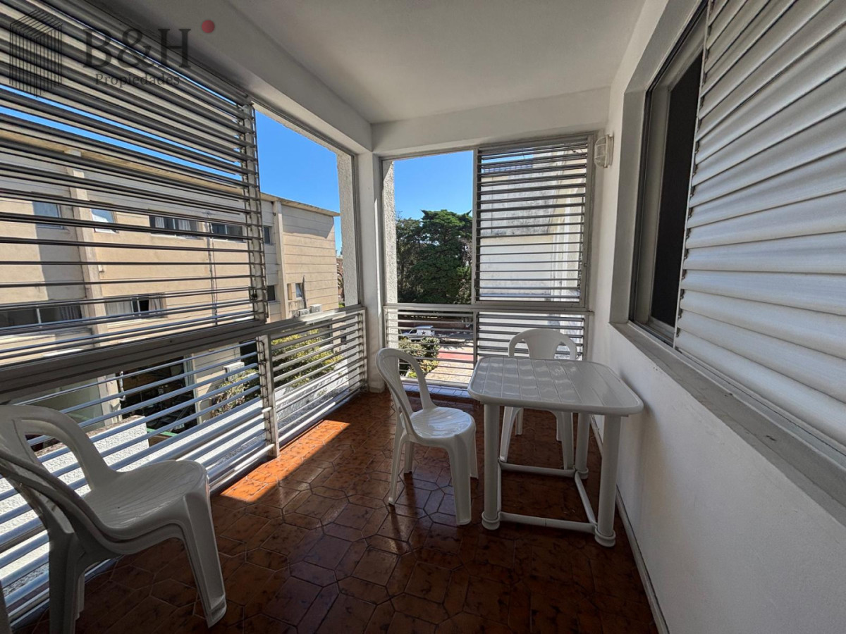 Apartamento ID.1877 - Apartamento en Peninsula de 2 dormitorios y dependencia en Alquiler Invernal