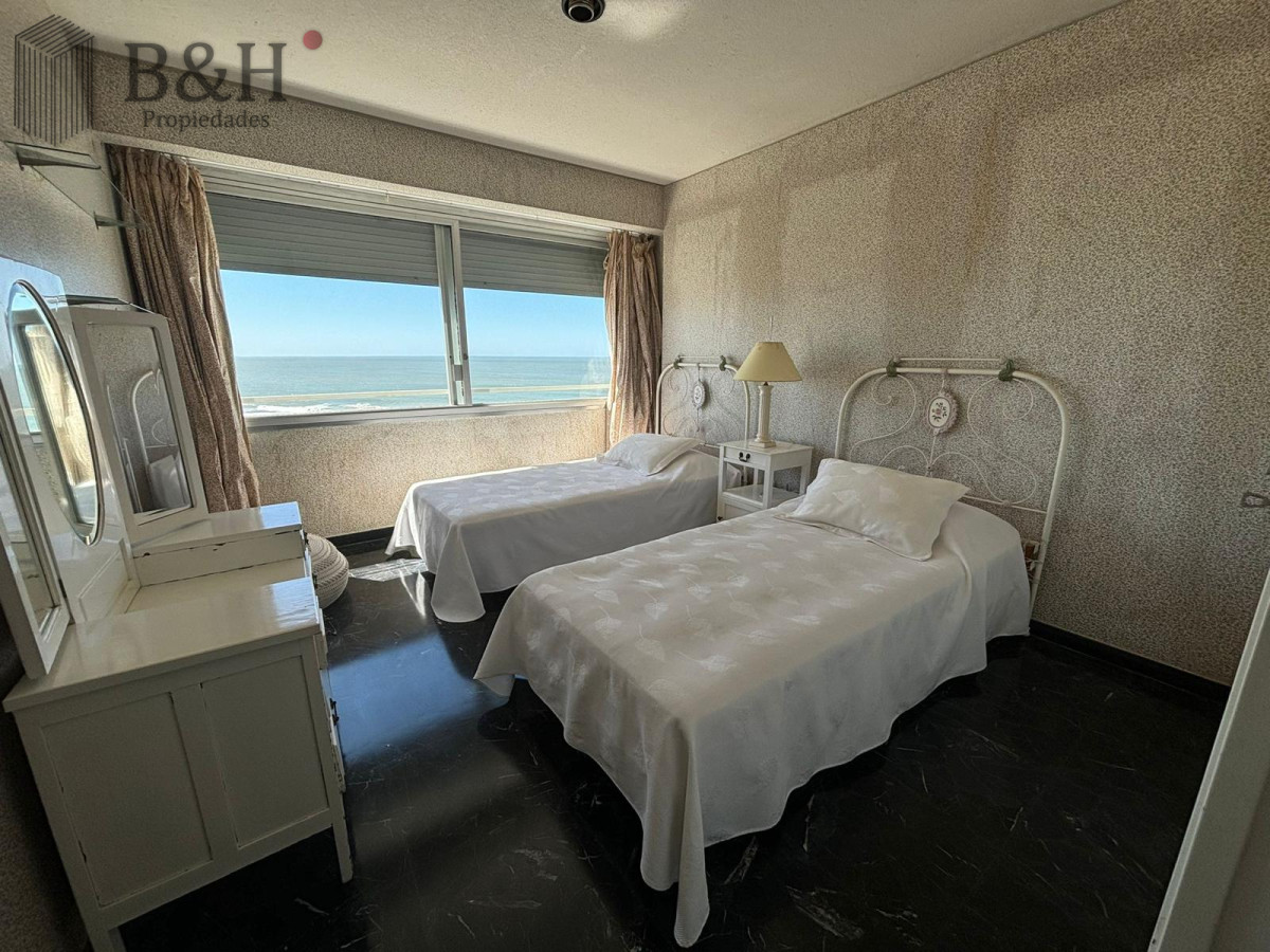 Apartamento ID.4352 - Apartamento de 3 dormitorios a la venta - Brava 