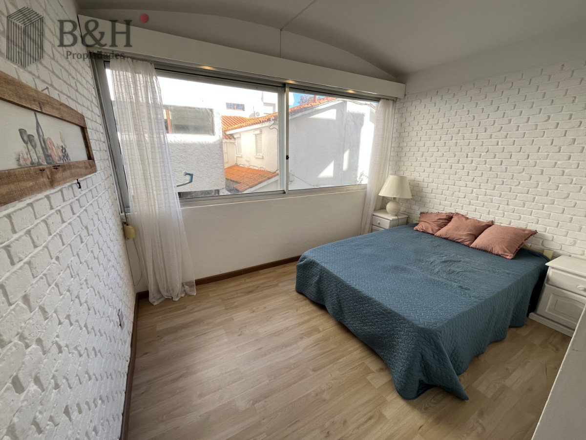 Apartamento ID.7263 - Apartamento en Península en Alquiler Anual con garaje