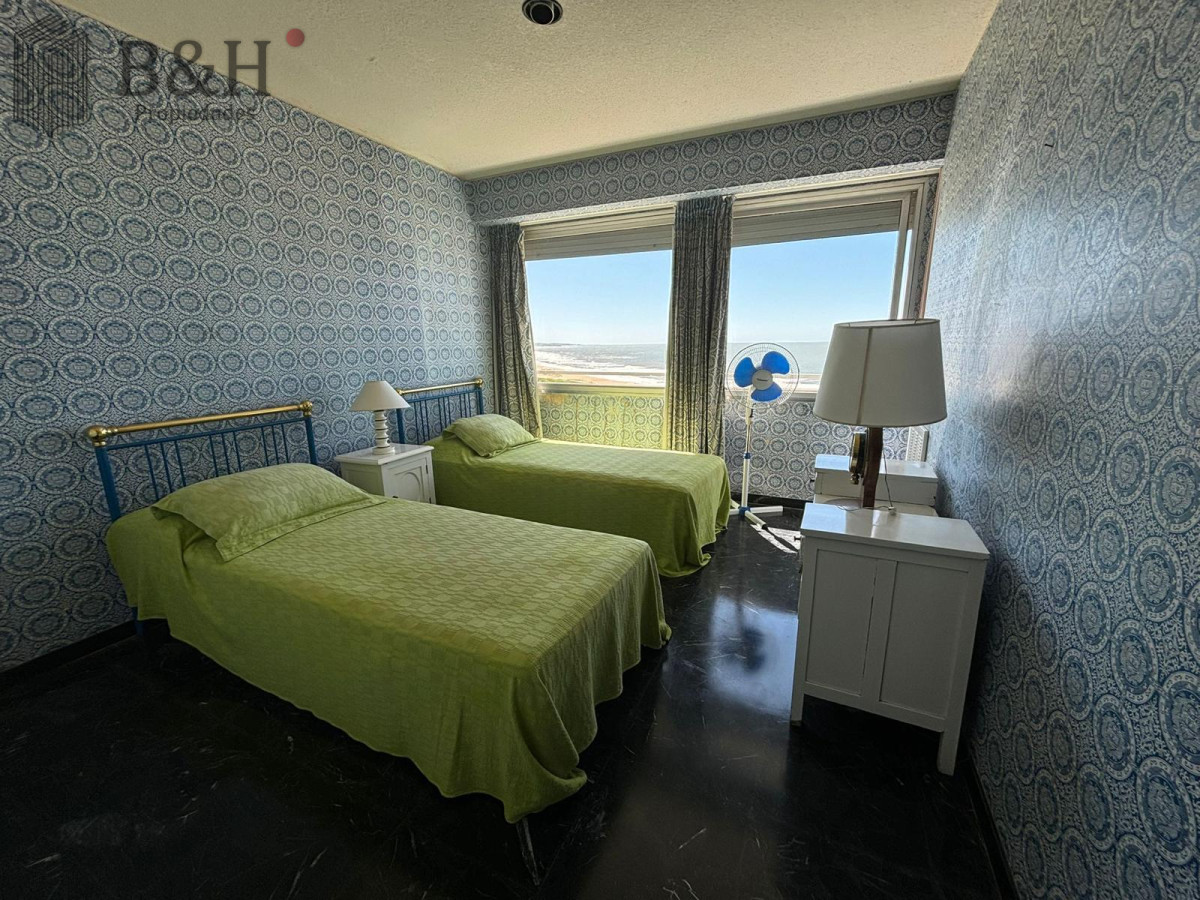 Apartamento ID.4352 - Apartamento de 3 dormitorios a la venta - Brava 