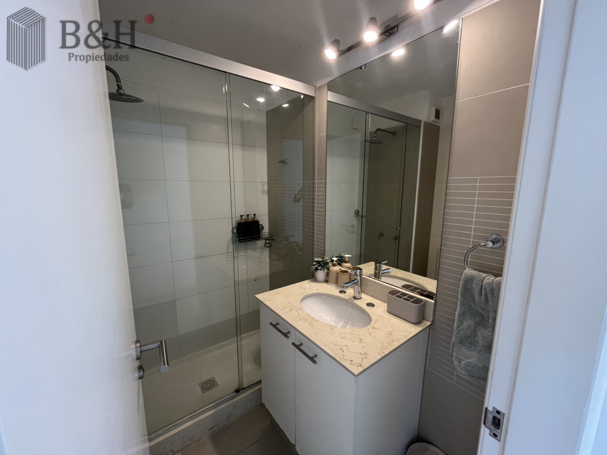 Apartamento ID.6737 - Alquiler invernal de apartamento de 1 dormitorio con cochera en zona Shopping