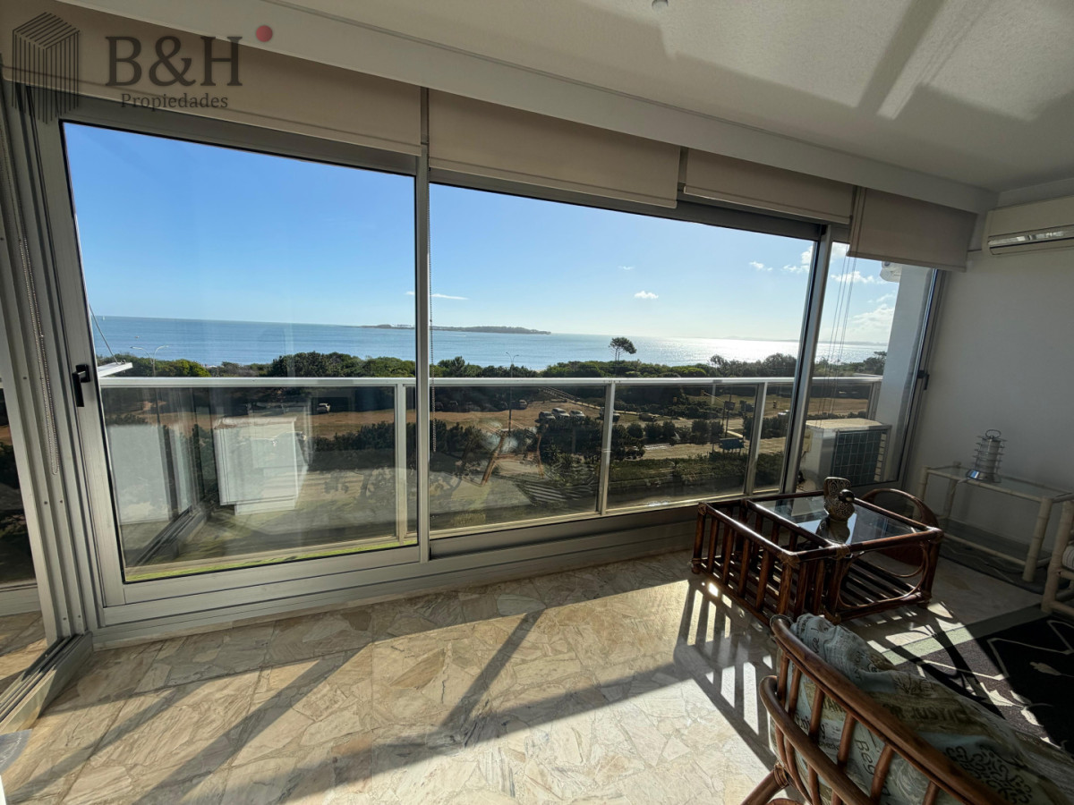 Apartamento ID.5228 - Apartamento de 4 dormitorios en venta, Punta del este 