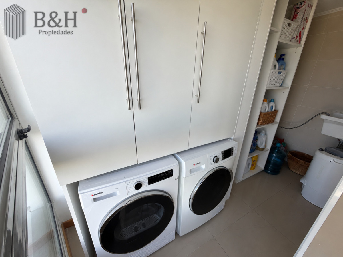 Apartamento ID.8055 - Apartamento 3 Dormitorios Avenida Roosevelt Punta del Este Cochera