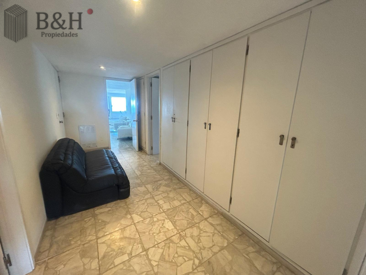 Apartamento ID.6991 - apartamento en venta 3 dormitorios más servicio en brava 