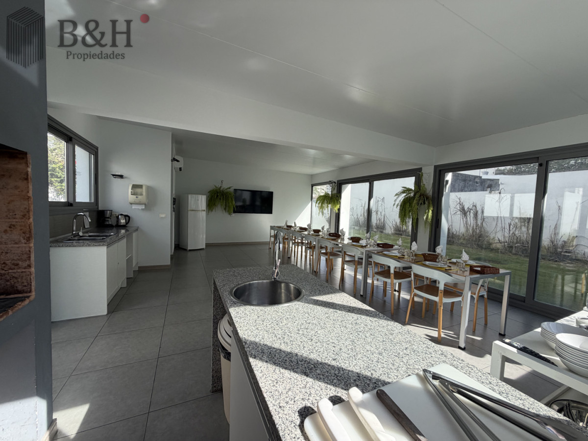 Apartamento ID.6969 - Apartamento de 3 dormitorios en venta, Punta del Este