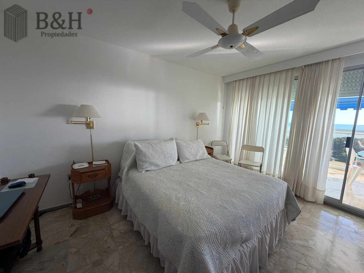Apartamento ID.5228 - Apartamento de 4 dormitorios en venta, Punta del este 