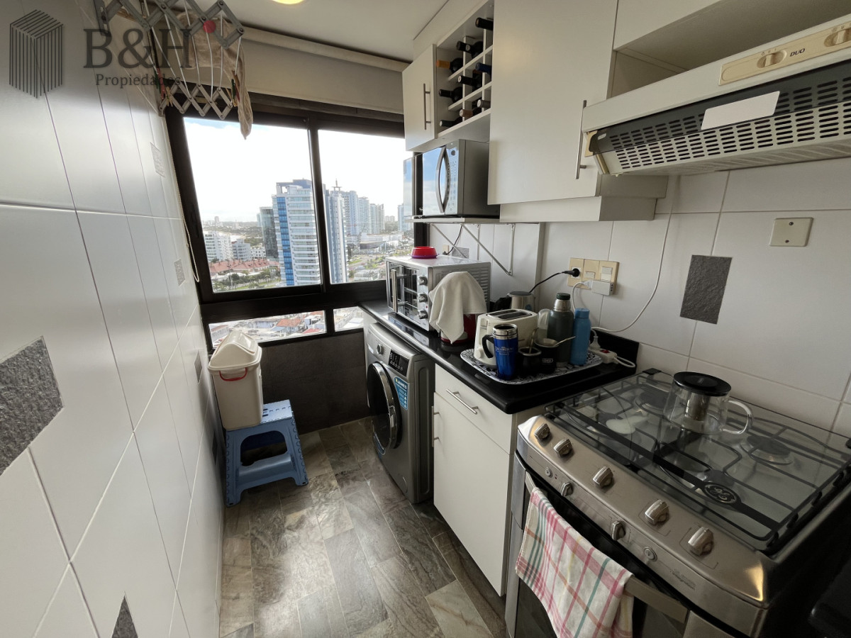 Apartamento ID.7974 - Venta Apartamento de 3 dormitorios + dep Vista al Mar en Playa Brava