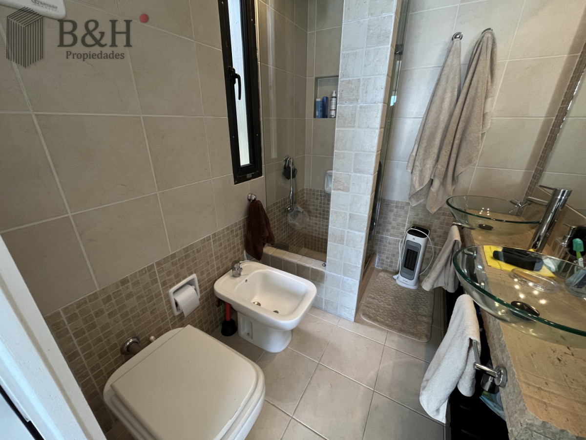 Apartamento ID.7974 - Venta Apartamento de 3 dormitorios + dep Vista al Mar en Playa Brava