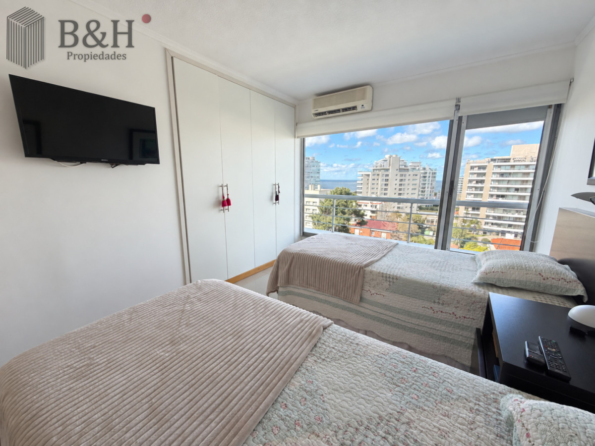 Apartamento ID.8055 - Apartamento 3 Dormitorios Avenida Roosevelt Punta del Este Cochera