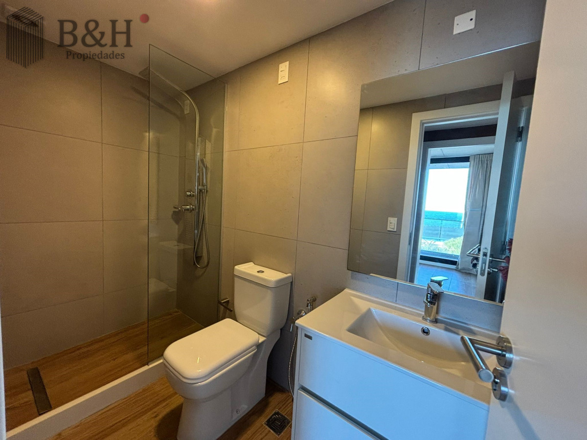Apartamento ID.4845 - Apartamento en primera línea Alquiler Anual
