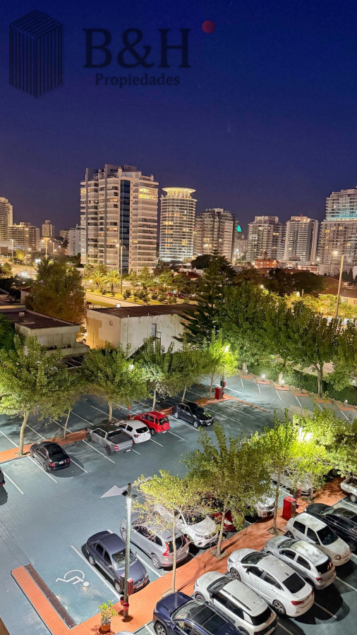 Apartamento ID.4806 - Apartamento de 1 y medio en alquiler invernal - Punta del Este 