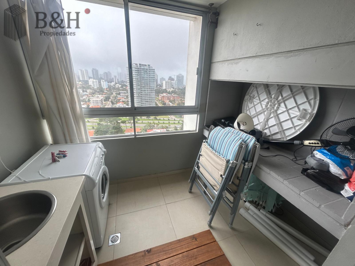 Apartamento ID.5688 - Apartamento en venta con vista al mar, Punta del Este