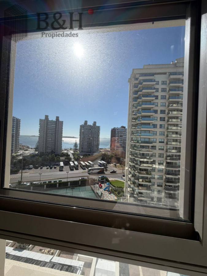 Apartamento ID.5663 - Apartamento de 3 dormitorios en venta, Punta del Este