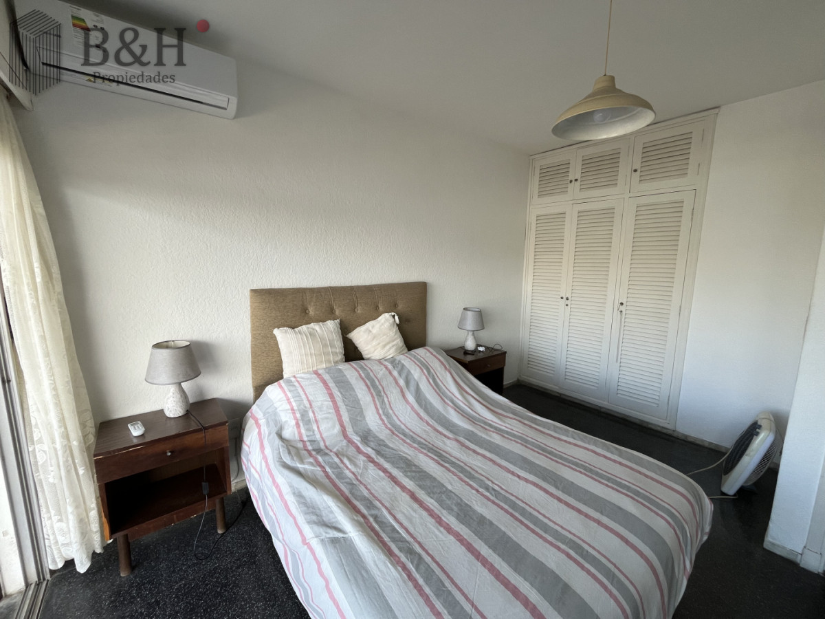 Apartamento ID.7041 - Apartamento 1 dormitorio en Primera Línea de Playa Mansa con cochera