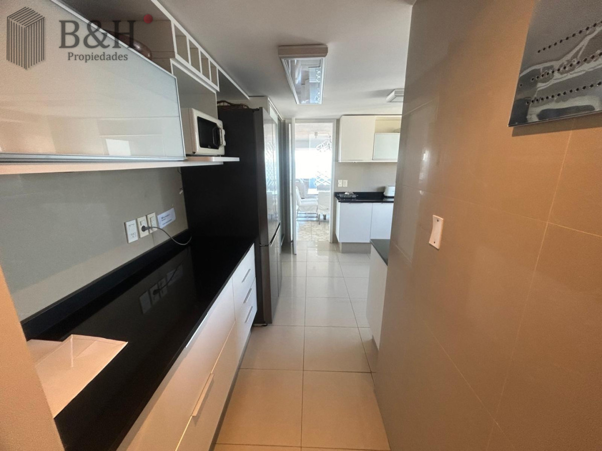 Apartamento ID.6991 - apartamento en venta 3 dormitorios más servicio en brava 