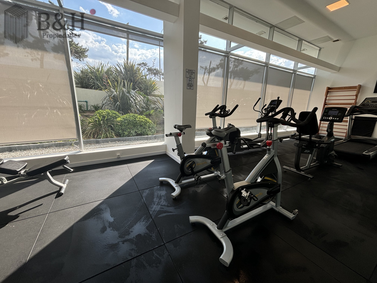 Apartamento ID.3792 - APARTAMENTO 3 DORMITORIOS MAS DEPENDENCIA - MANSA - PUNTA DEL ESTE