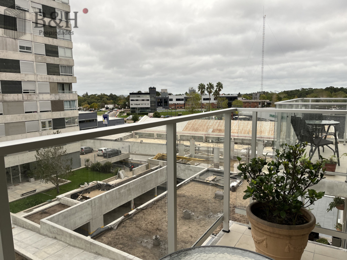 Apartamento ID.7022 - Monoambiente en alquiler con Garaje - Cerca de Atlántico Shopping