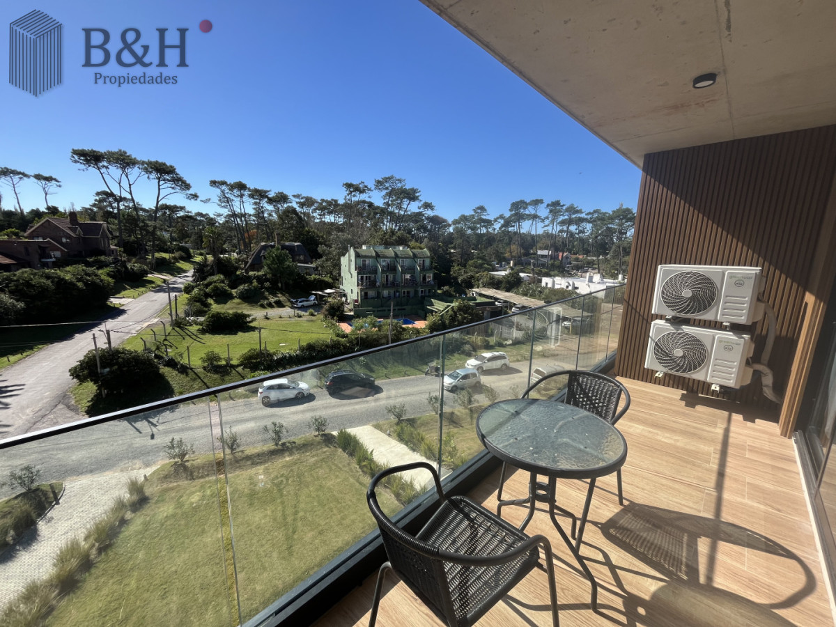 Apartamento ID.7119 - Apartamento de 2 dormitorios con vista al Mar en alquiler - Playa Mansa