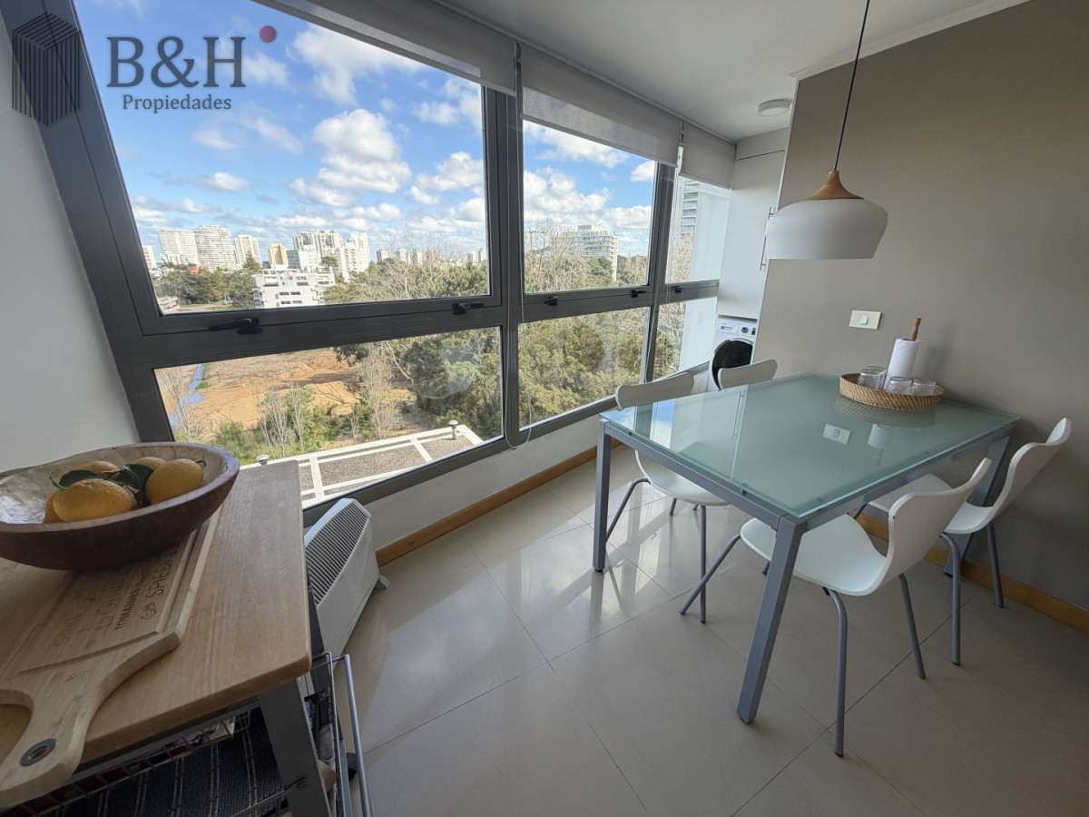Apartamento ID.8055 - Apartamento 3 Dormitorios Avenida Roosevelt Punta del Este Cochera