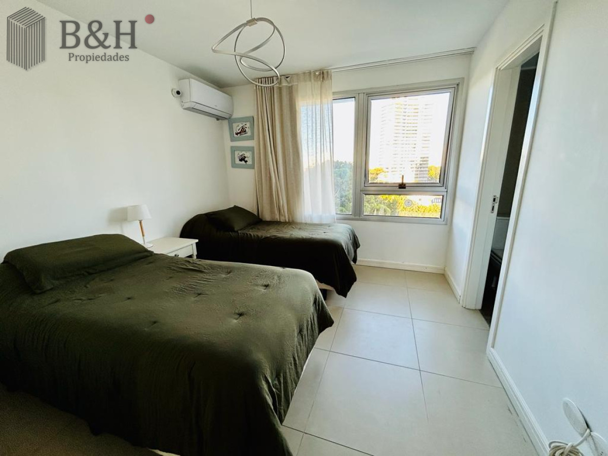 Apartamento ID.3412 -  Apartamento en  - Punta del Este. Zona Mansa a 50mts del mar