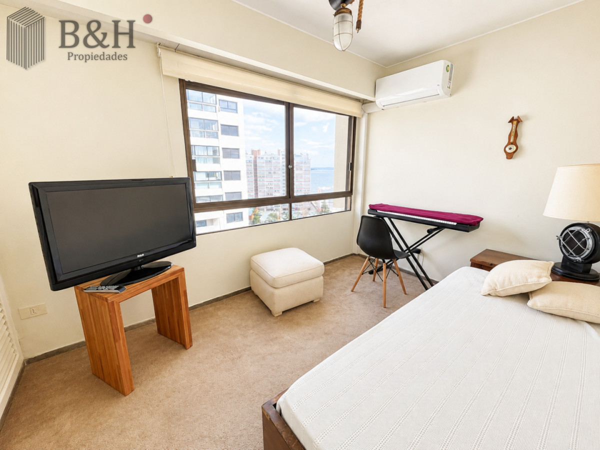 Apartamento ID.7974 - Venta Apartamento de 3 dormitorios + dep Vista al Mar en Playa Brava