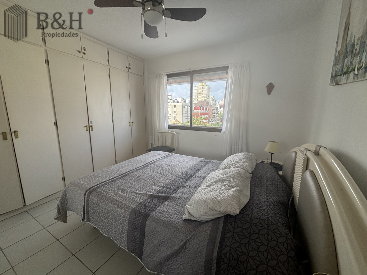 Apartamento ID.4096 - Apartamento de 2 dormitorio - En Península con parrillero exclusivo en la terraza