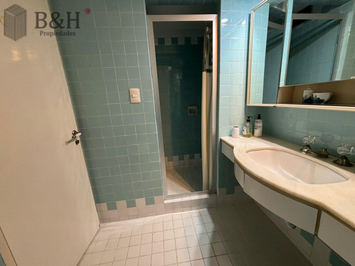 Apartamento ID.4342 - Apartamento de  4 dormitorios en venta - Punta del Este 