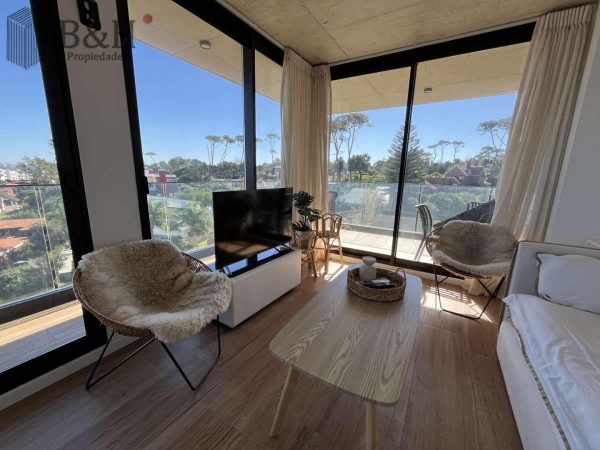 Apartamento ID.7119 - Apartamento de 2 dormitorios con vista al Mar en alquiler - Playa Mansa