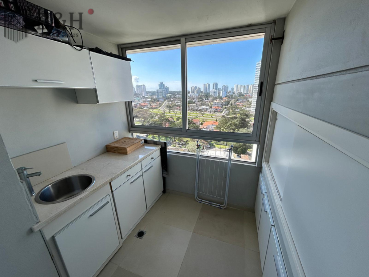 Apartamento ID.8036 - Venta Apartamento 3 Dormitorios Playa Mansa Punta del Este