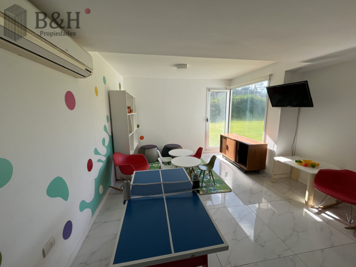Apartamento ID.6946 - Alquiler invernal Apartamento de 1 Dormitorio en Punta del Este - Edificio con Amenities
