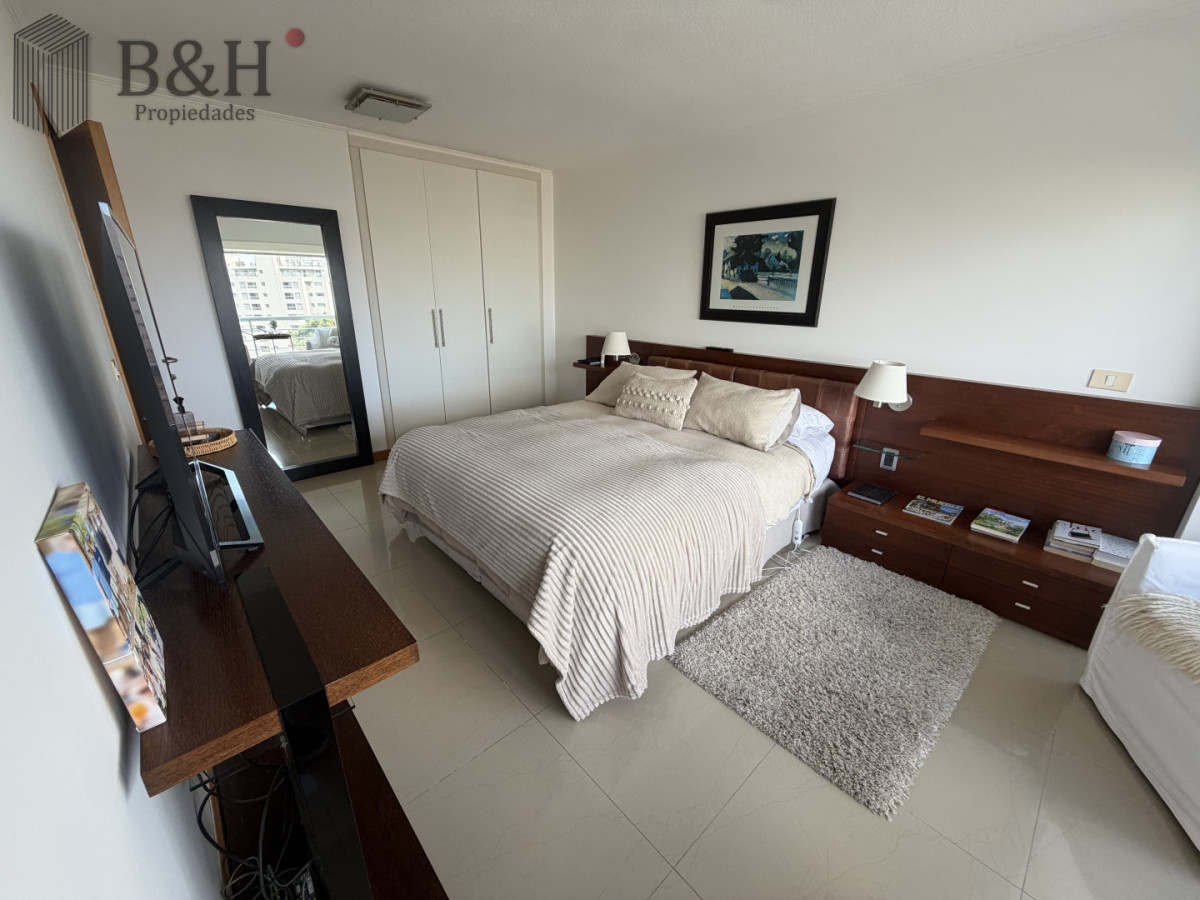 Apartamento ID.8055 - Apartamento 3 Dormitorios Avenida Roosevelt Punta del Este Cochera