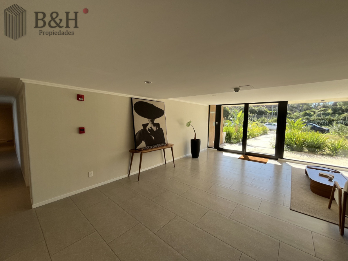 Apartamento ID.7119 - Apartamento de 2 dormitorios con vista al Mar en alquiler - Playa Mansa