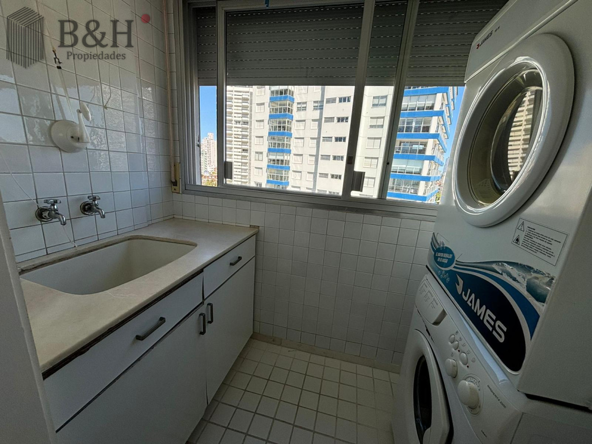 Apartamento ID.4342 - Apartamento de  4 dormitorios en venta - Punta del Este 
