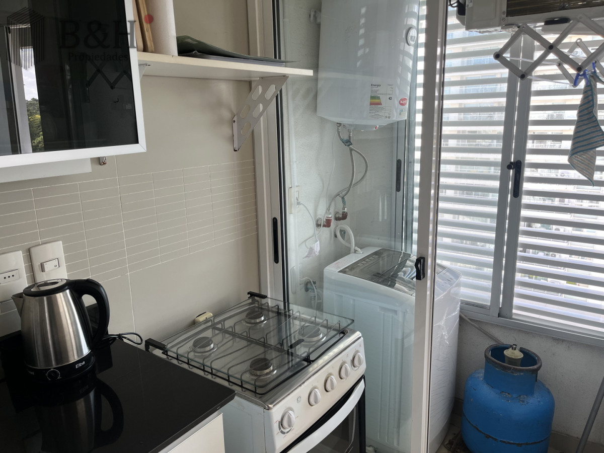 Apartamento ID.6737 - Alquiler invernal de apartamento de 1 dormitorio con cochera en zona Shopping