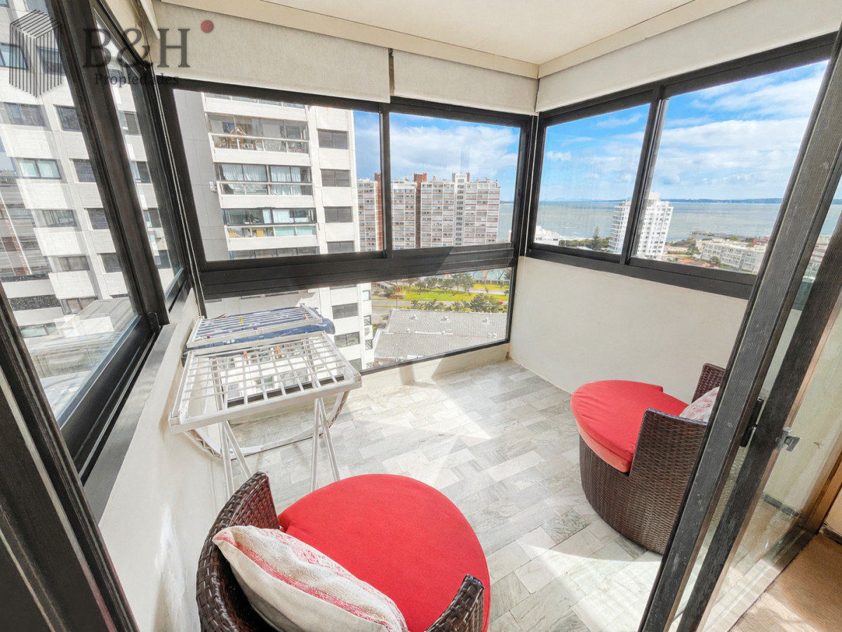 Apartamento ID.7974 - Venta Apartamento de 3 dormitorios + dep Vista al Mar en Playa Brava