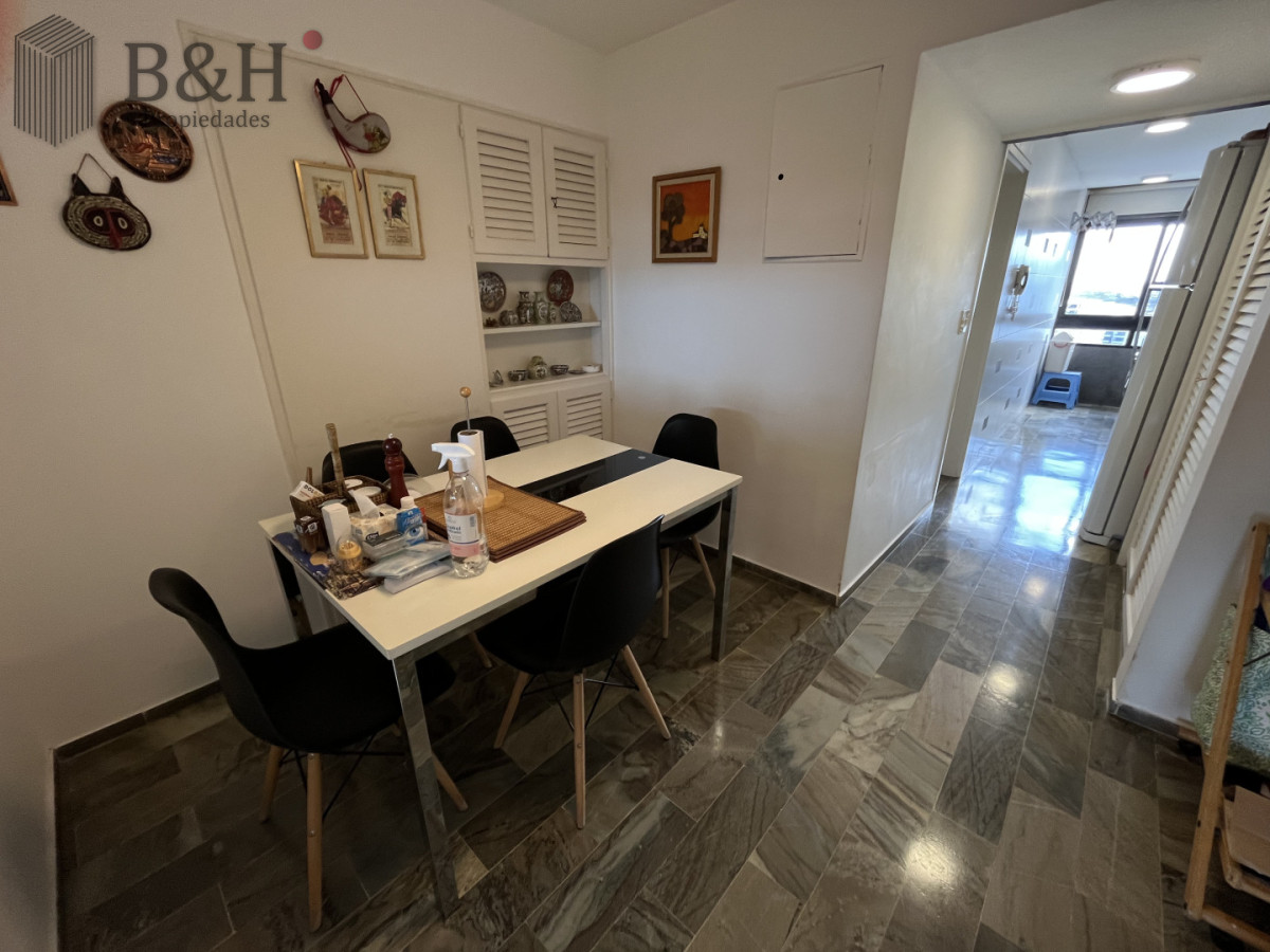Apartamento ID.7974 - Venta Apartamento de 3 dormitorios + dep Vista al Mar en Playa Brava