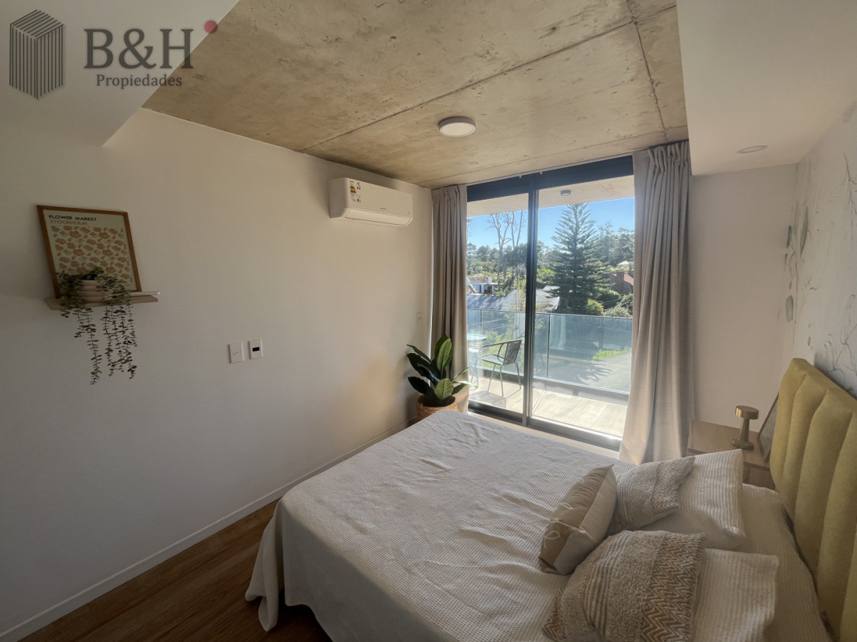 Apartamento ID.7119 - Apartamento de 2 dormitorios con vista al Mar en alquiler - Playa Mansa