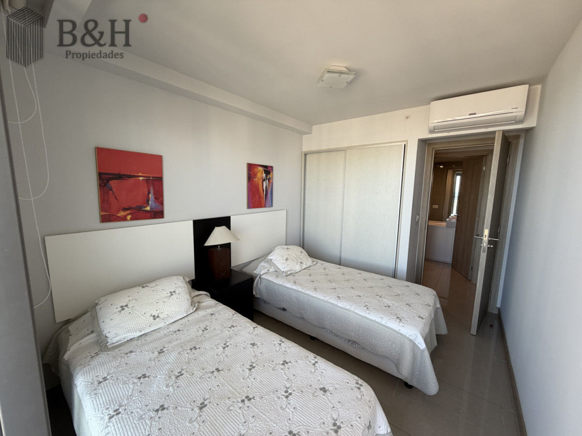 Apartamento ID.6969 - Apartamento de 3 dormitorios en venta, Punta del Este