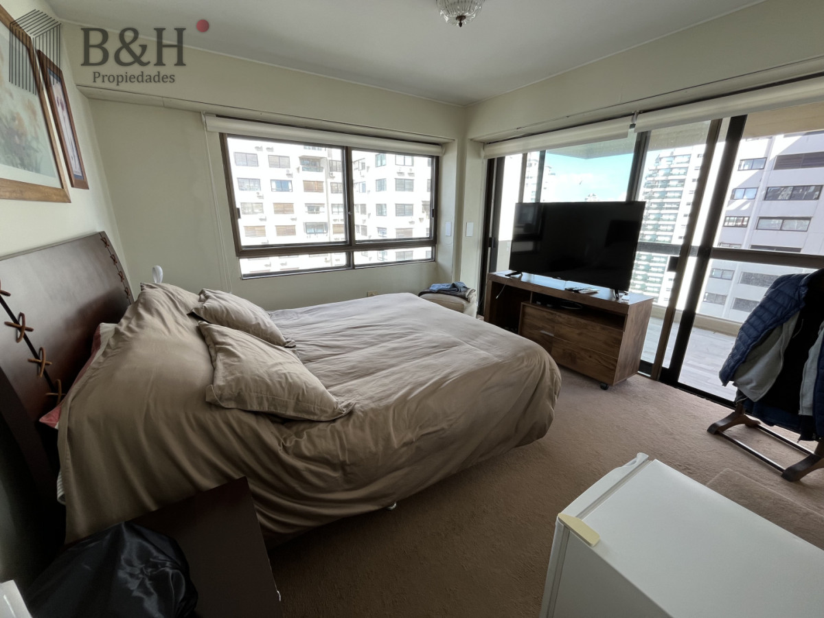 Apartamento ID.7974 - Venta Apartamento de 3 dormitorios + dep Vista al Mar en Playa Brava