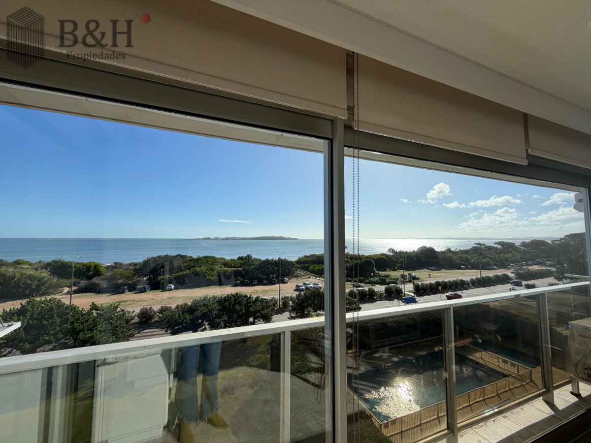 Apartamento ID.5228 - Apartamento de 4 dormitorios en venta, Punta del este 